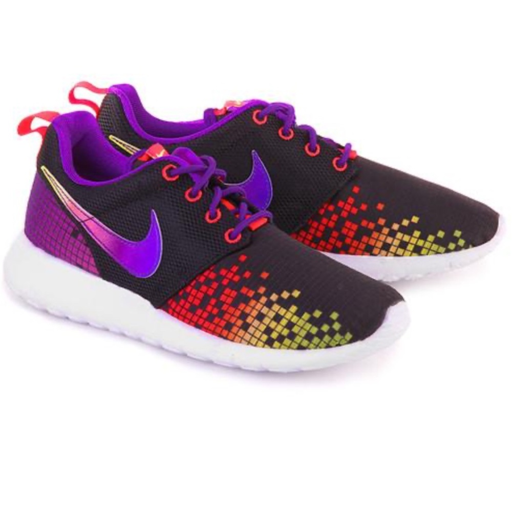 Nike Roche One Sneaker